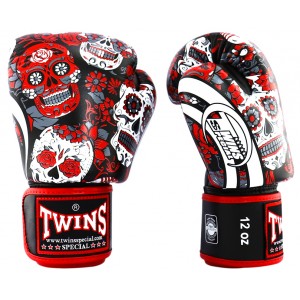 Боксерские перчатки Twins Special с рисунком (FBGV-53 red/black)